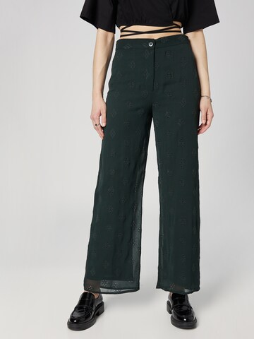 Wide leg Pantaloni 'Georgina' di Guido Maria Kretschmer Women in verde: frontale