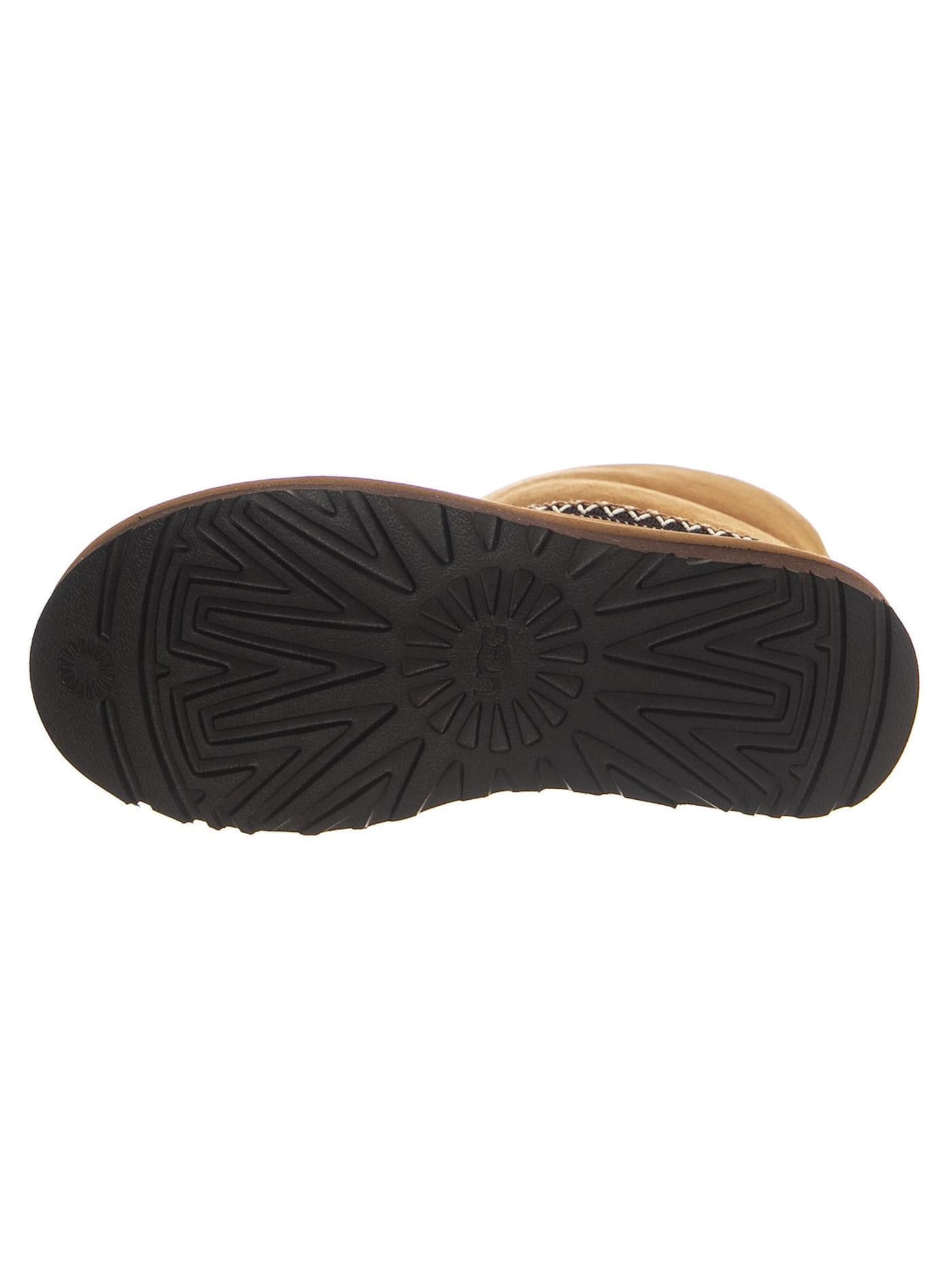 UGG Støvler 'W Classic Short Crescent Chestnut' i brun