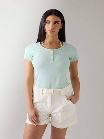 GUESS Shirt in Blue: front