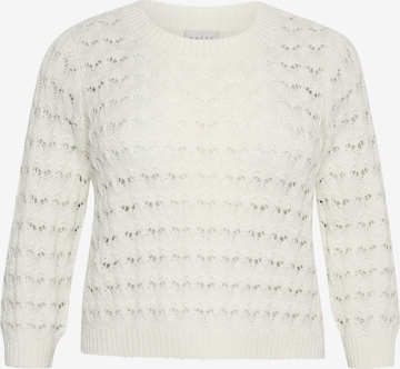 Pullover 'Helena' di KAFFE CURVE in bianco: frontale