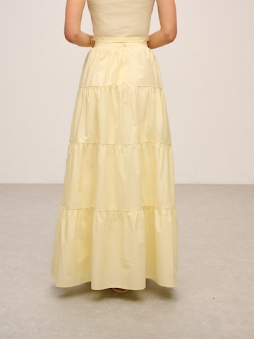 ORIMEI by Victoria Swarovski Пола в жълто