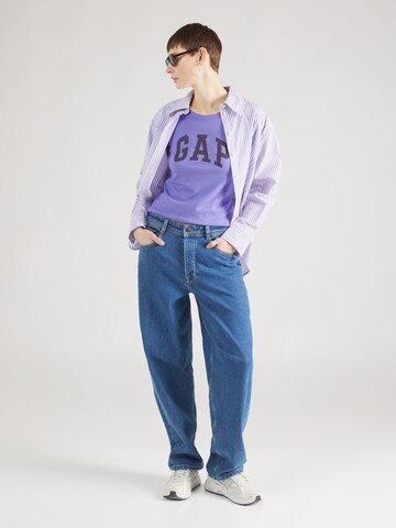 GAP Футболка в Лиловый