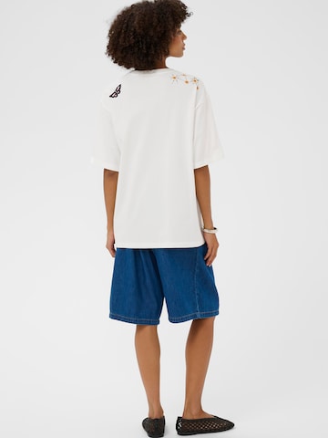 Maglietta 'CUbiara Alfie' di CULTURE in beige