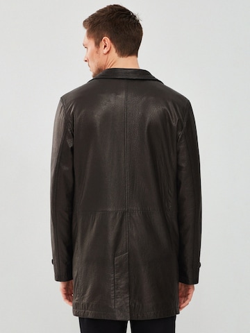 Derimod Mantel in Schwarz