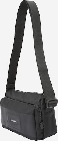 Calvin Klein - Bolso de hombro en negro: frente