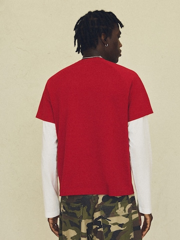 T-Shirt Bershka en rouge