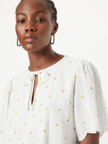 Atelier Rêve Blouse 'Irlarue' in White