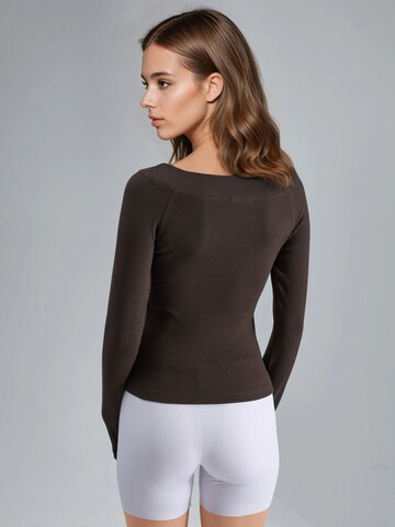 T-shirt Busem en marron