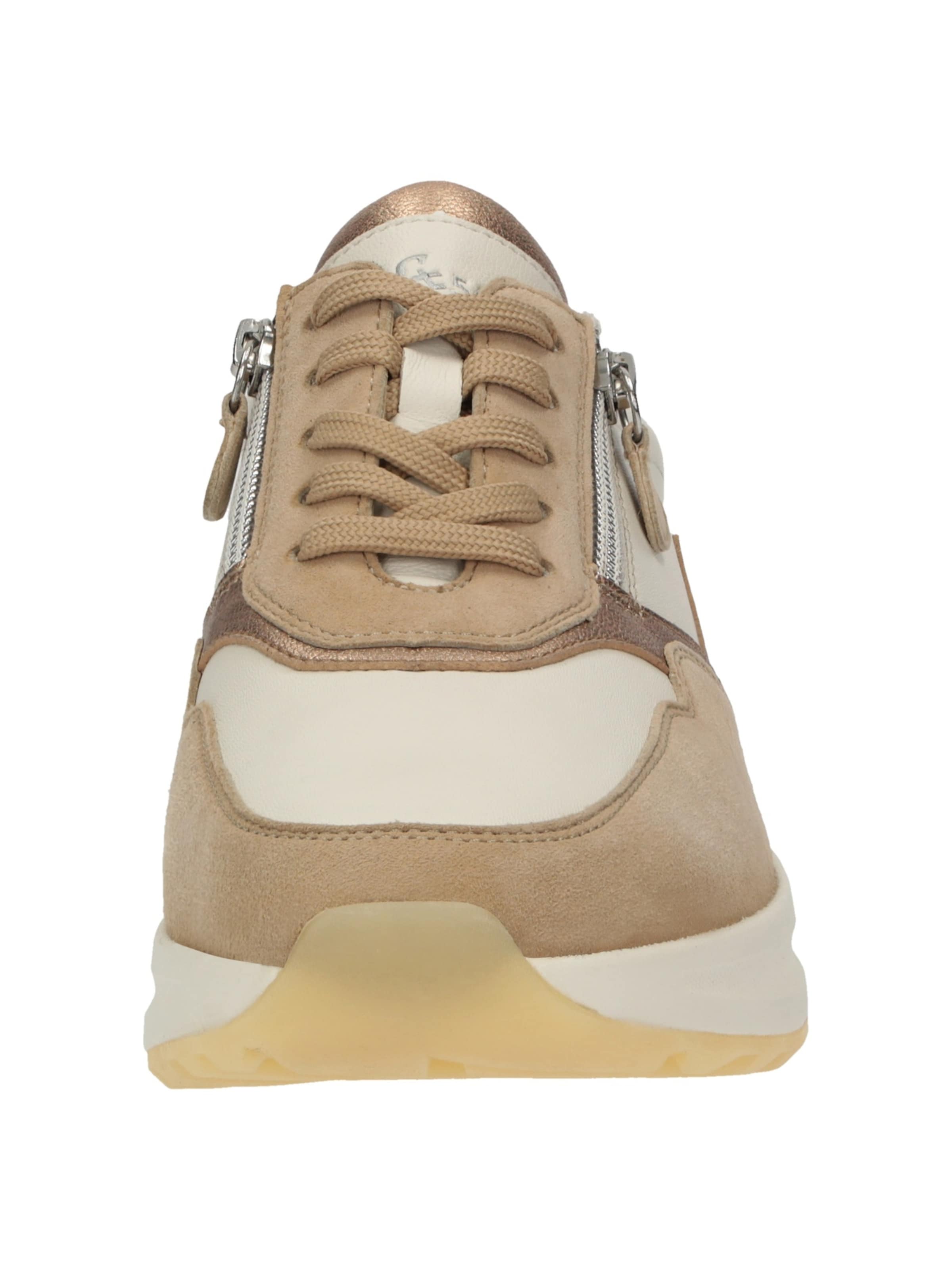 Baskets basses 'Sunivla ' SIOUX en beige