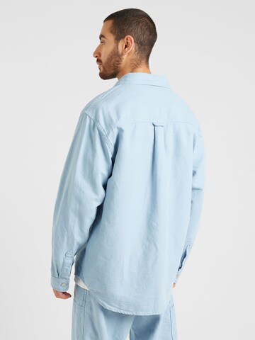 Carhartt WIP Классический крой Рубашка 'Walter' в Синий