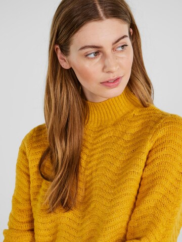 Y.A.S Пуловер 'Betricia' в жълто