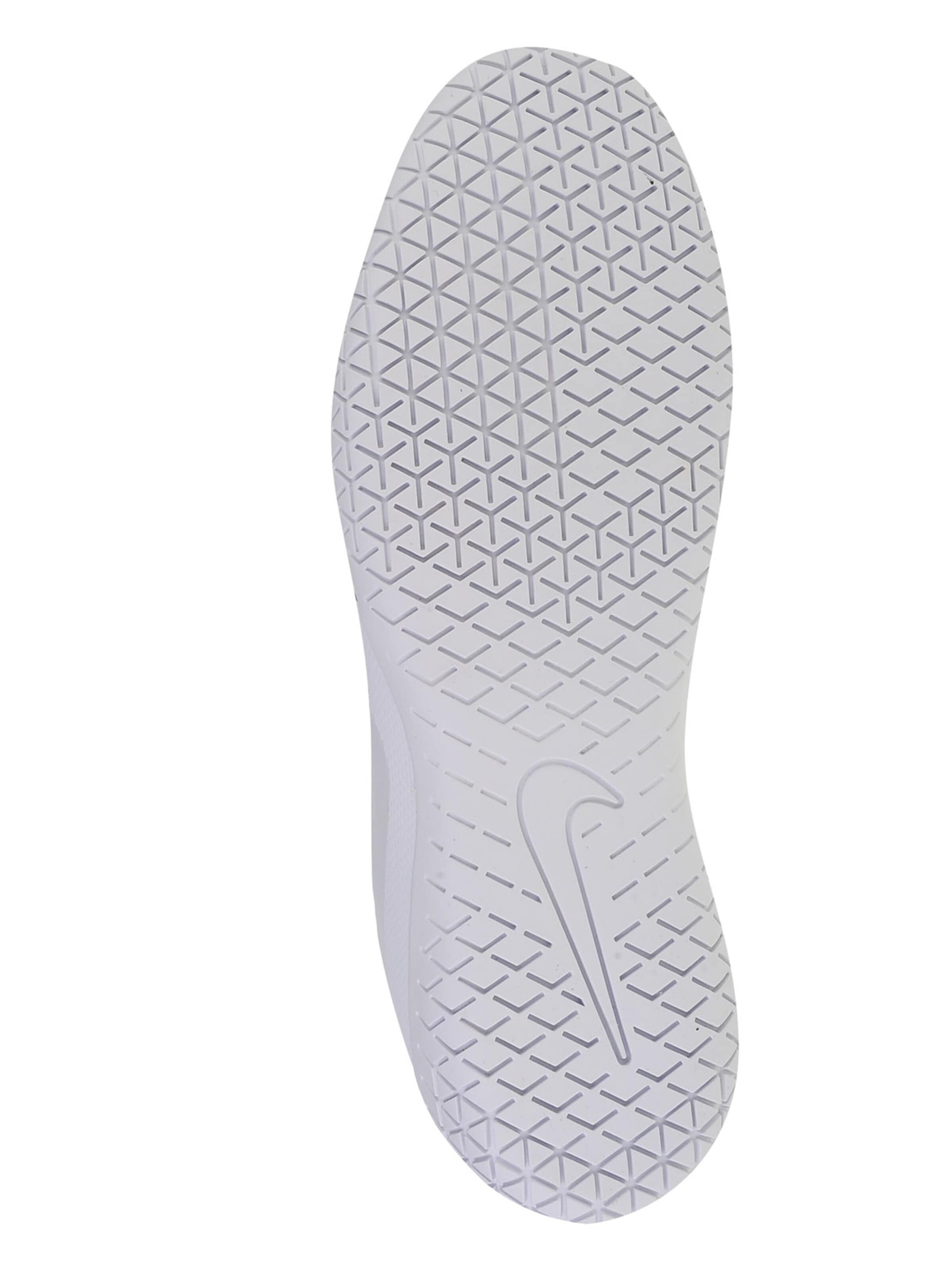 NIKE Sports shoe 'Nike Cheer Sideline IV' in White