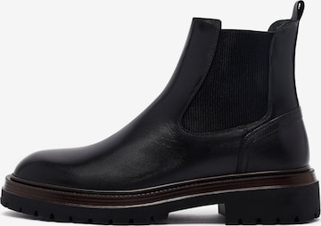Derimod Chelsea-bootsit värissä musta: etupuoli