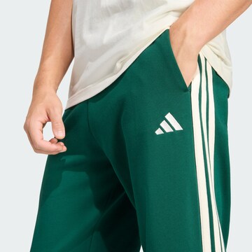 Effilé Pantalon de sport 'Essentials' ADIDAS SPORTSWEAR en vert