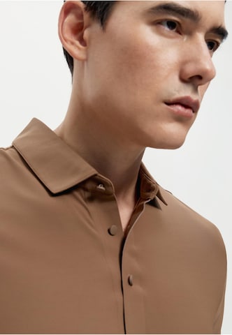 Born Living Yoga Shirt 'Scanno' in Bruin