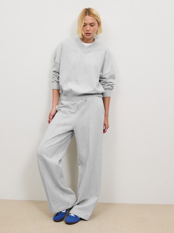 Next - Sudadera en gris