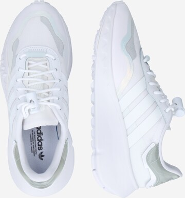 Baskets basses 'CHOIGO W' ADIDAS ORIGINALS en blanc