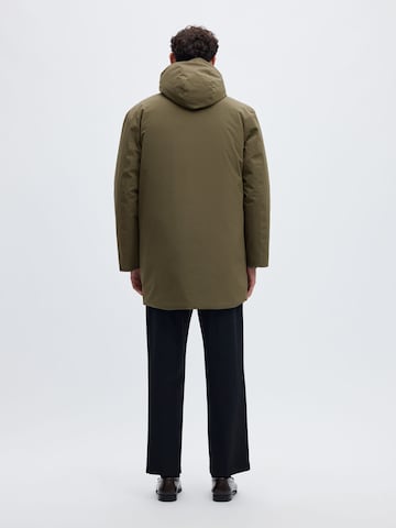 SELECTED - Parca de entretiempo en verde