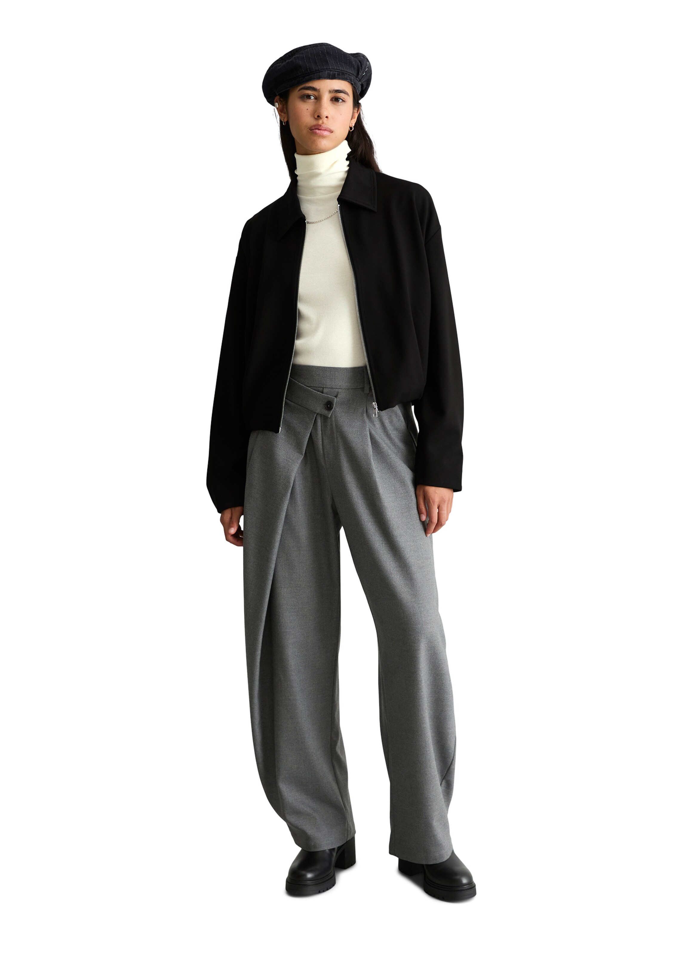 Marc O'Polo DENIM Loose fit Pants in Grey: front