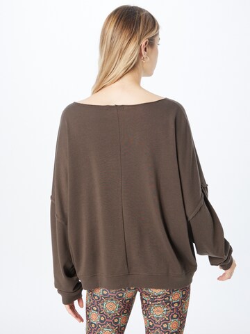 Liv BergenSweater majica 'Jennifer' - smeđa boja