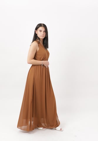 Elara Evening dress in Brown