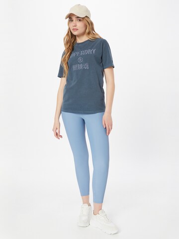 Superdry T-Shirt in Blau