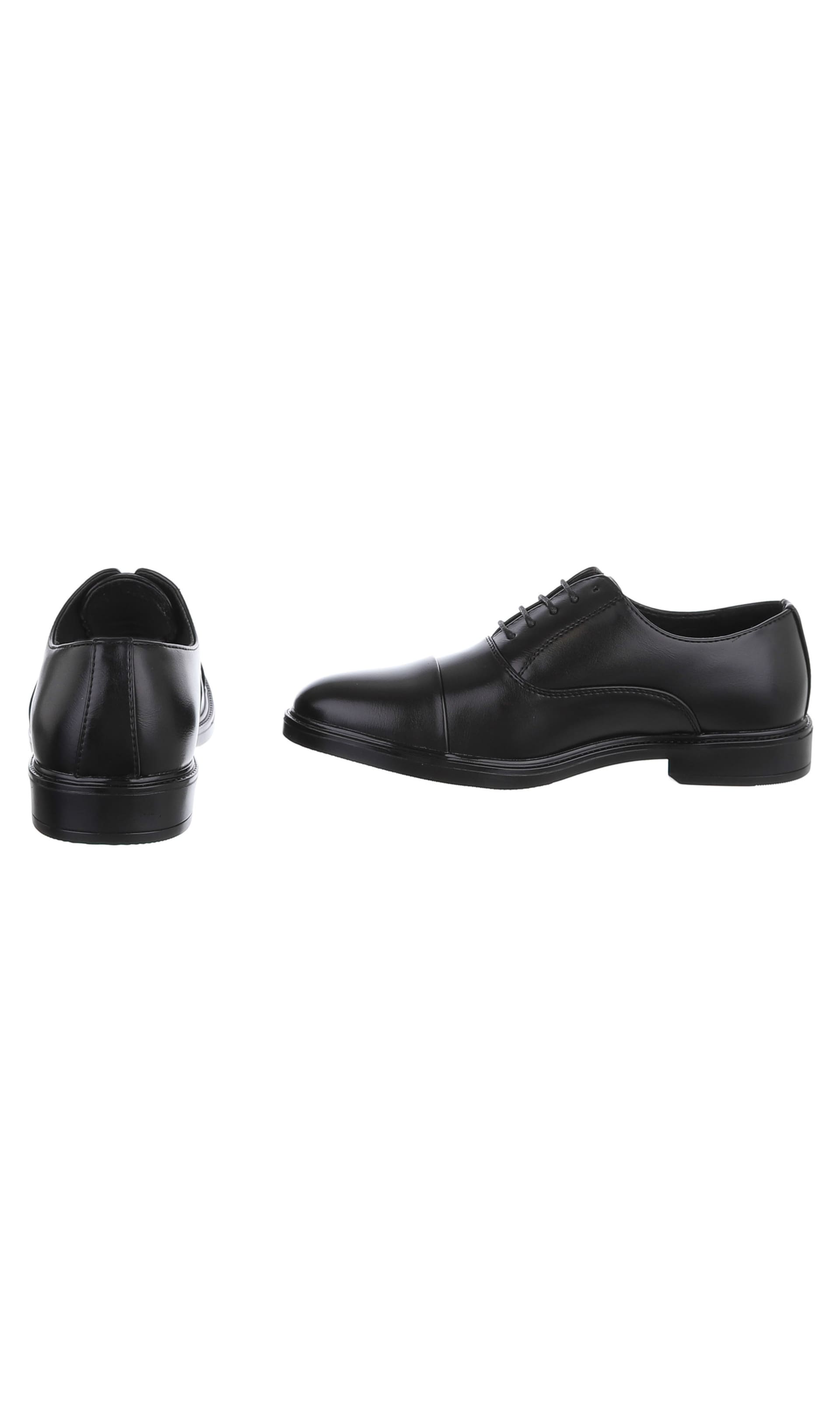 CoolWalk Lace-Up Shoes in Black