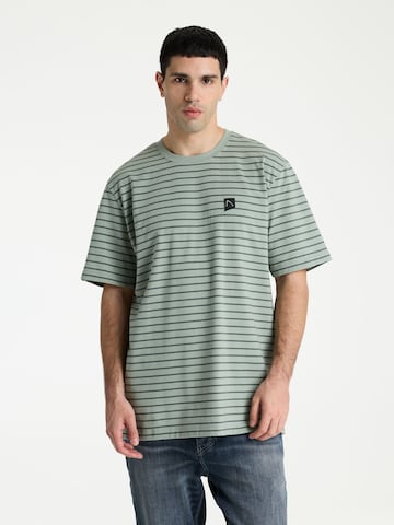 CHASIN' Shirt 'Shore' in Green: front