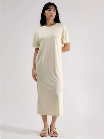 Robe Busem en jaune : devant