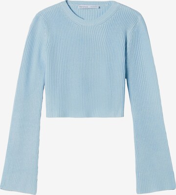 Bershka Sweater in Blue: front