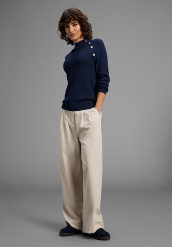 LAURA SCOTT Sweater in Blue