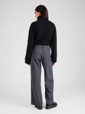 JDY - Loosefit Pantalón plisado 'JDYFAITH' en gris