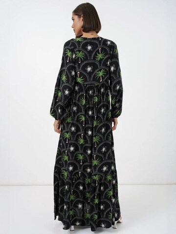 Bigdart Dress in Black