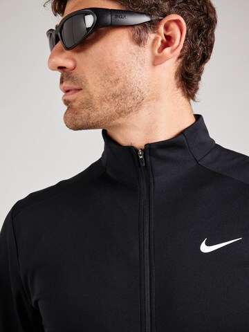 NIKE Спортивная кофта 'Totality' в Черный