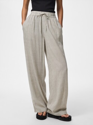 Wide Leg Pantalon 'PCPia' PIECES en beige : devant