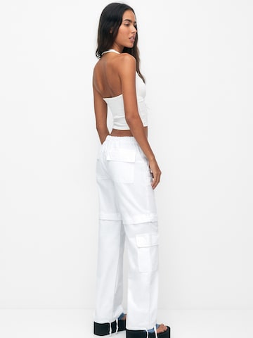 Loosefit Pantalon cargo Pull&Bear en blanc