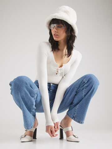 Maglietta di BDG Urban Outfitters in bianco