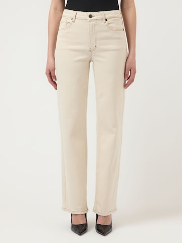 regular Jeans di YAS in beige: frontale