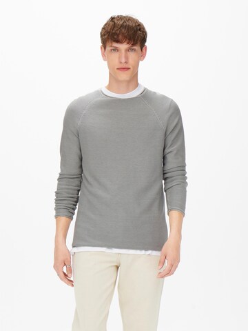 Coupe regular Pull-over 'Dextor' Only & Sons en gris : devant