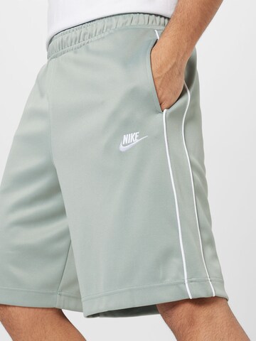 Nike Sportswear regular Bukser i grøn