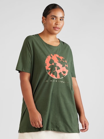 T-shirt 'AGATI' ONLY Carmakoma en vert : devant