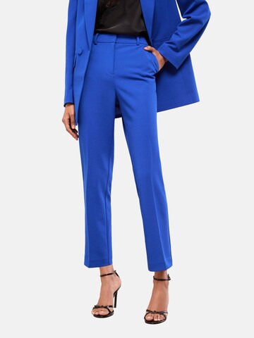 Lipsy - Regular Calças com vincos em azul: frente