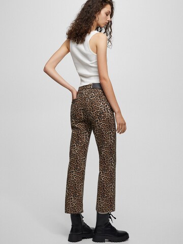 Pull&Bear Regular Trousers in Brown