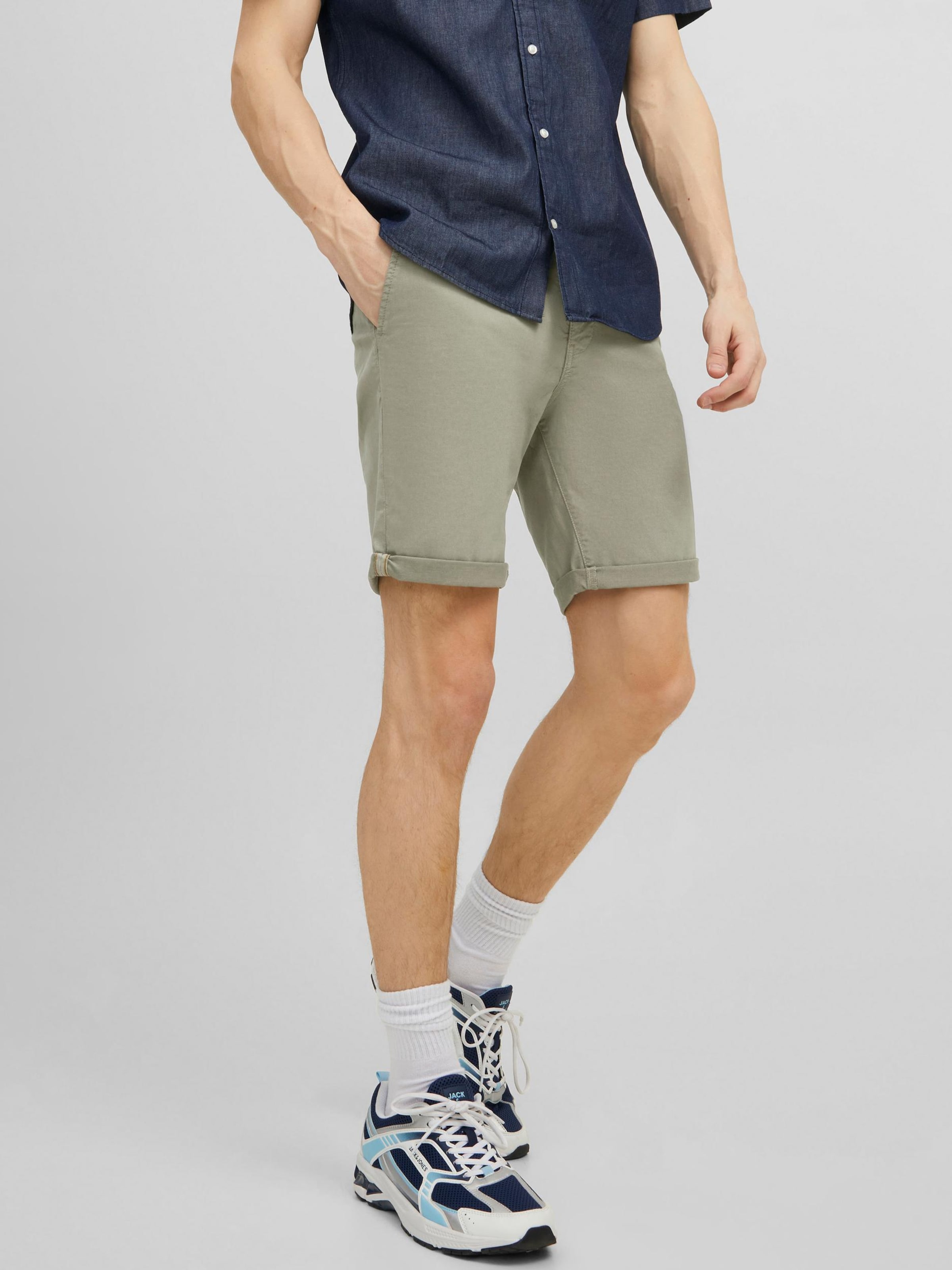 JACK JONES Regular Chino Pants Fred in Smoke Grey ABOUT YOU