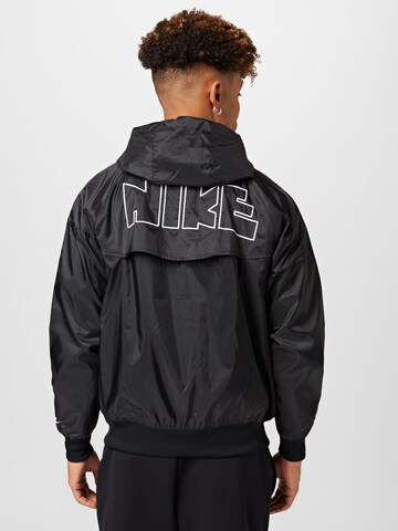 Nike Sportswear Between-season jacket in Black