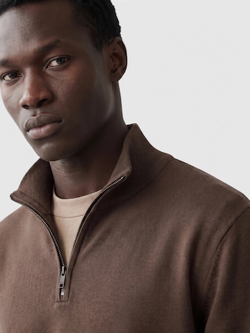 TRAPP Sweatshirt in Brown