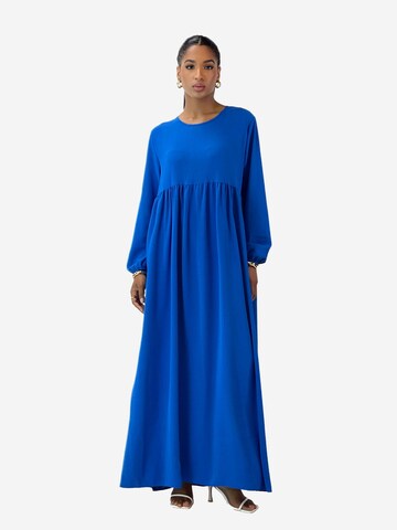 Robe Elara en bleu : devant