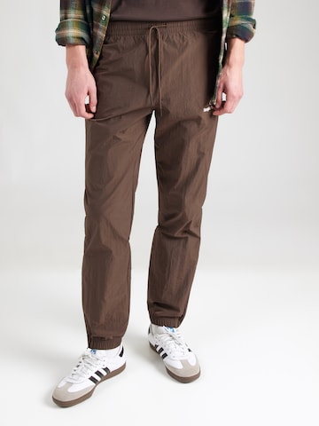 Sergio Tacchini Tapered Παντελόνι 'Nayla 024' σε καφέ: μπροστά