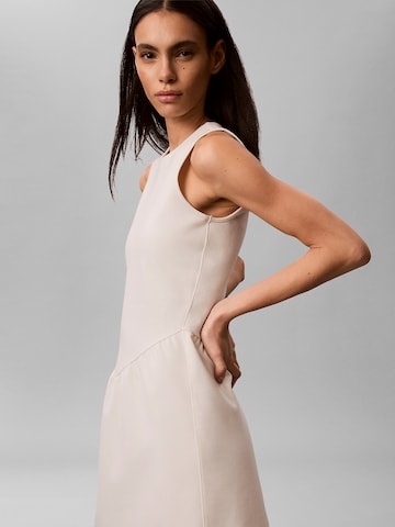 Calvin Klein Regular Kleid in Beige