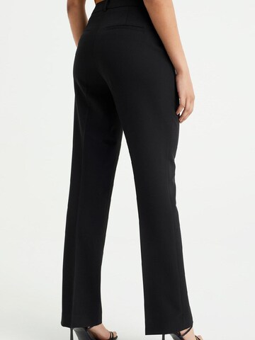 WE Fashion Slimfit Παντελόνι με τσάκιση σε μαύρο